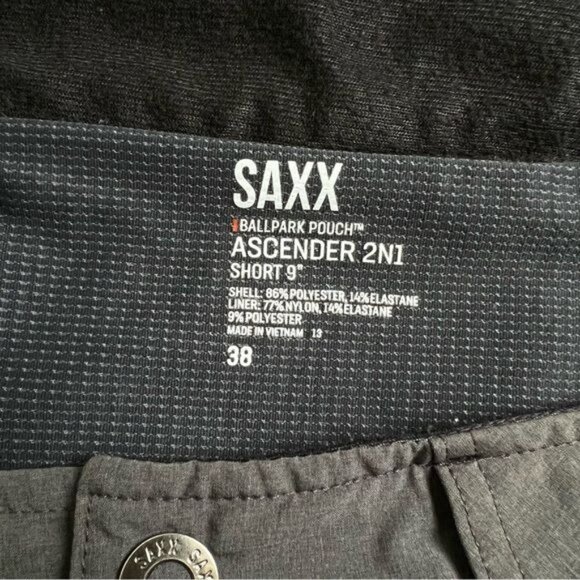 Saxx Ascender 2-in-1 Shorts - 38 - Picture 3 of 3